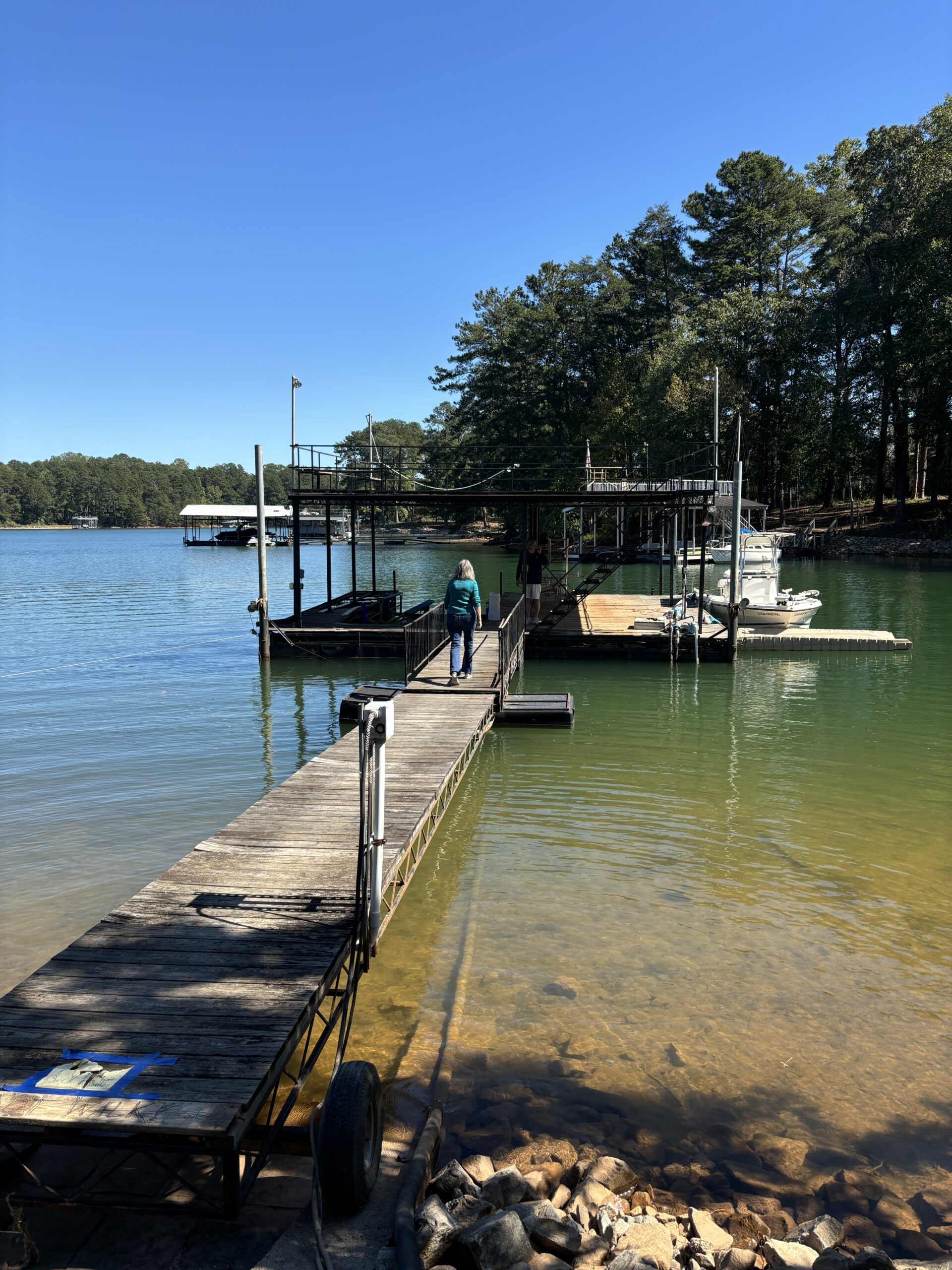 30' x 28' Flat Top with Sundeck Steel Dock